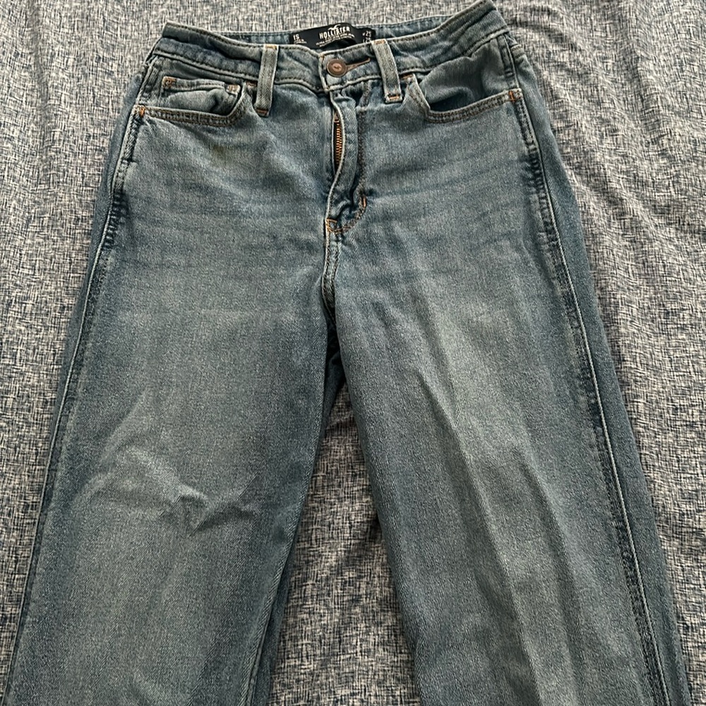 Holister Straight Leg Jeans size 25